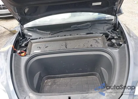 2022 Tesla Model Y Long Range Dual Motor All-Wheel Drive from USA, damaged, VIN 7SAYGAEE9NF428833